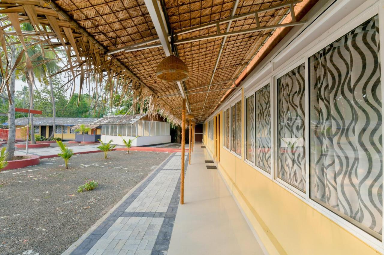 Oyo 5237 Island Lake Resort Alappuzha Exterior foto