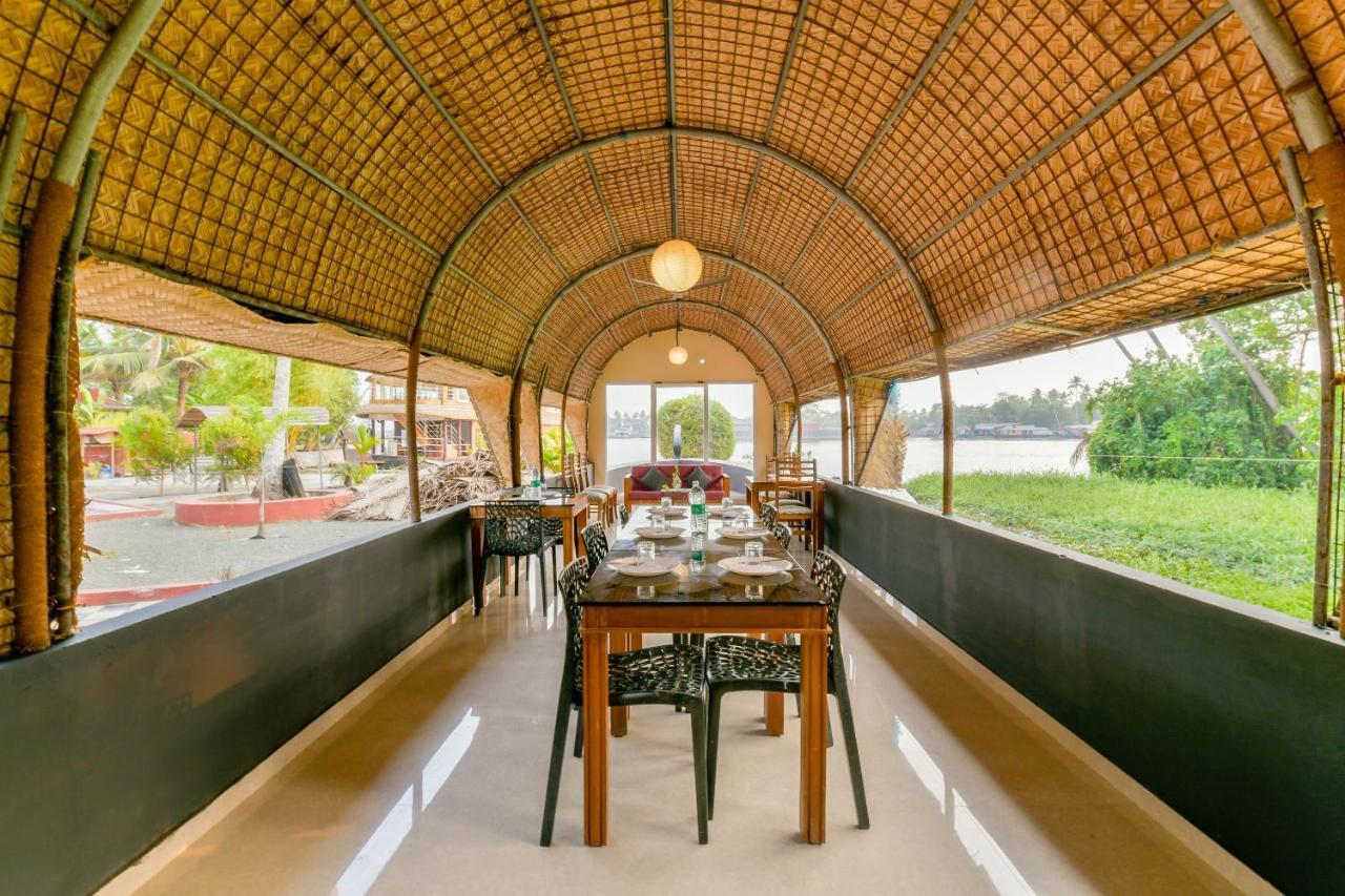 Oyo 5237 Island Lake Resort Alappuzha Exterior foto
